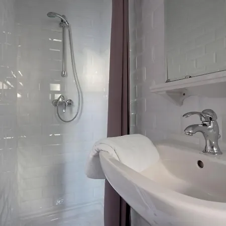 Hotell Saint Hubert 2*