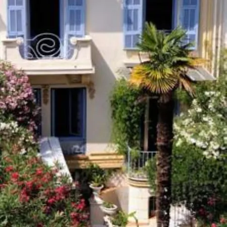 Hotell Saint Hubert 2*