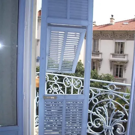 Hotell Saint Hubert 2*